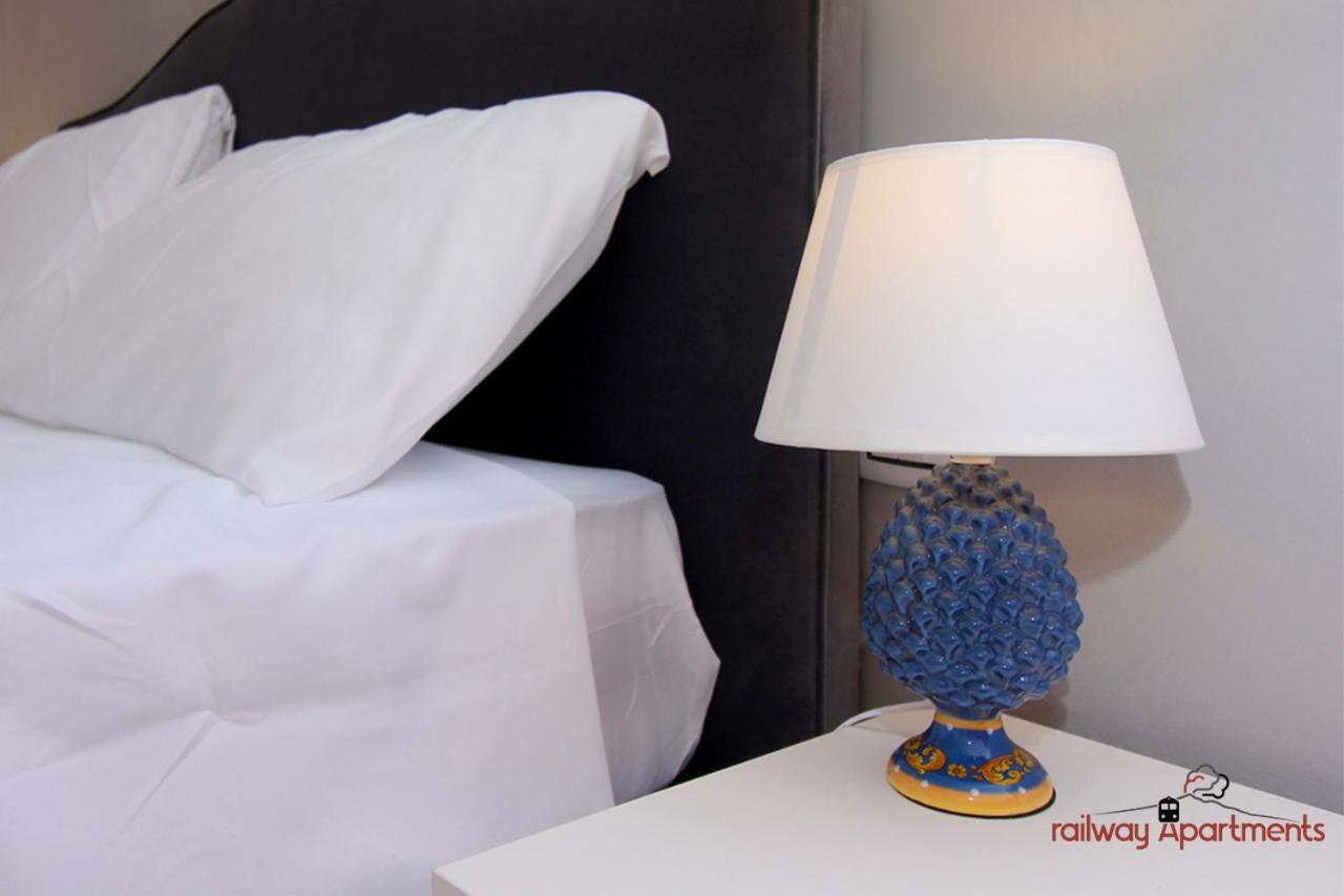 Railway Apartments Catania Bagian luar foto